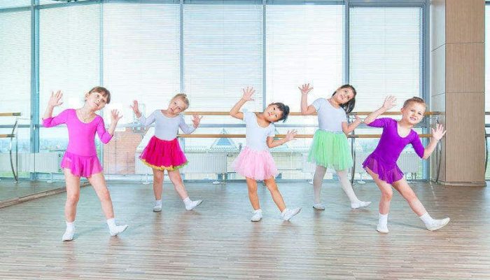 descubre-la-mejor-opcion-de-escuela-de-baile-para-ninos-fomenta-su-creatividad-y-desenvoltura